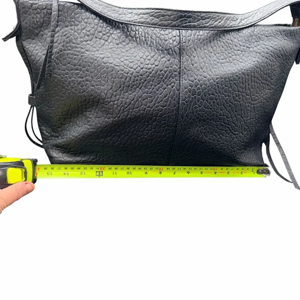 HOBO Bonita Black Pebbled Leather Hobo Shoulder Bag excellent condition